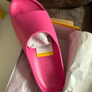 Lemon Jelly Fuchsia Slide Sandals